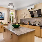 Charmante Vilma In By Interhome Дом отдыха Опатия