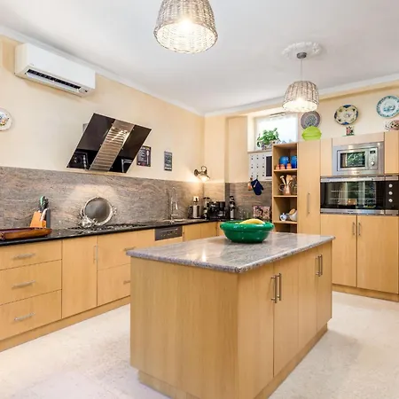 בית נופש Charmante Vilma In By Interhome