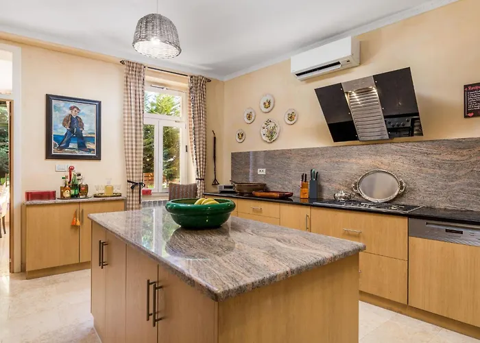 Charmante Vilma In By Interhome Holiday home Opatija